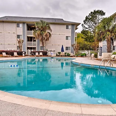 Hilton Head Condo Beach Supplies, Walk To Shore!
